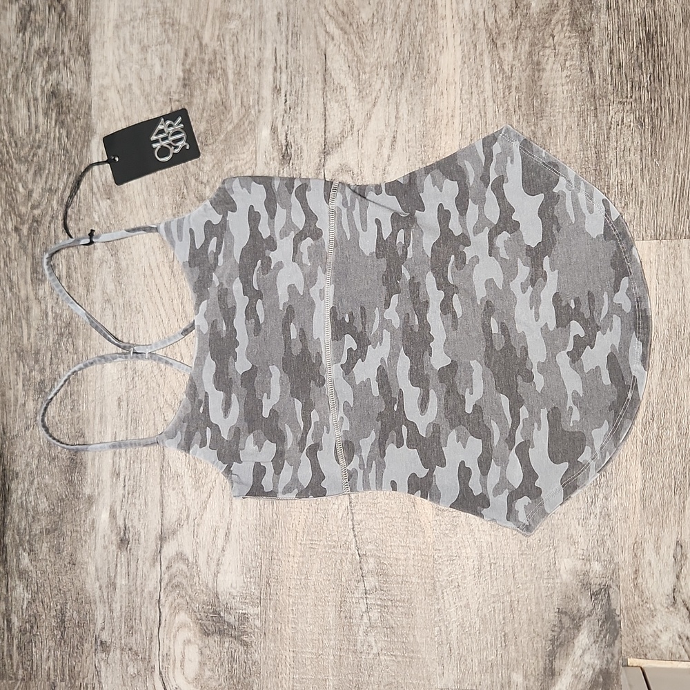 NWT Chaser camo tank